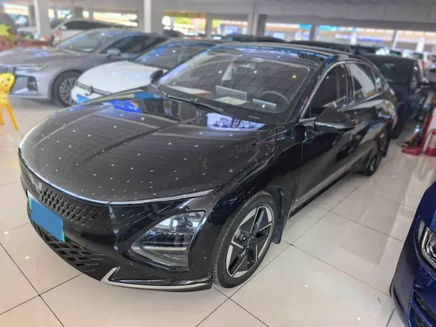 2023 WuLing XingGuang 1.5L 106HP L4 E-CVT PHEV 20.5KWH 2023 WuLing XingGuang 1.5L 106HP L4 E-CVT PHEV 20.5KWH