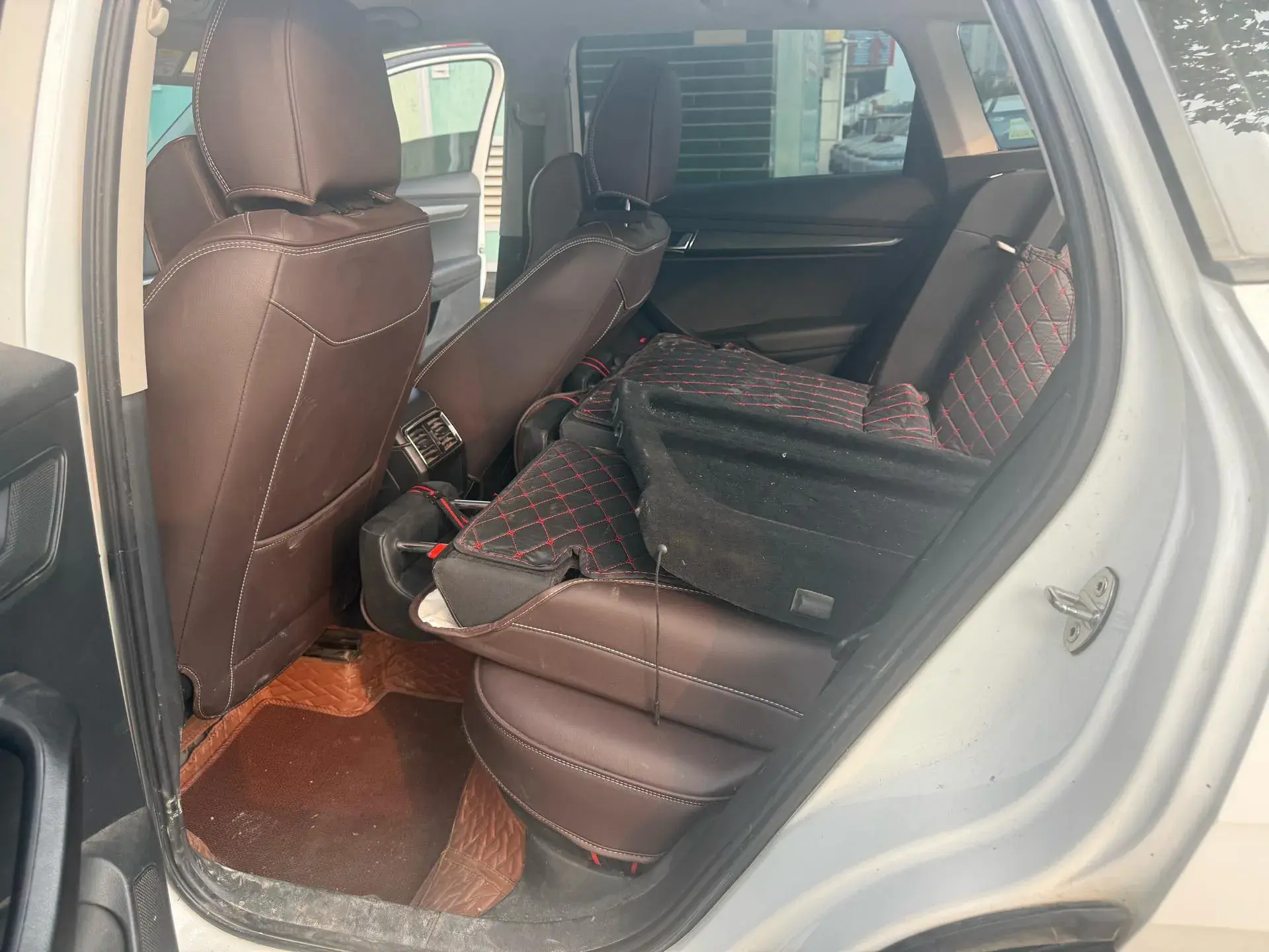 2019 SKODA KAROQ thumbnail 4