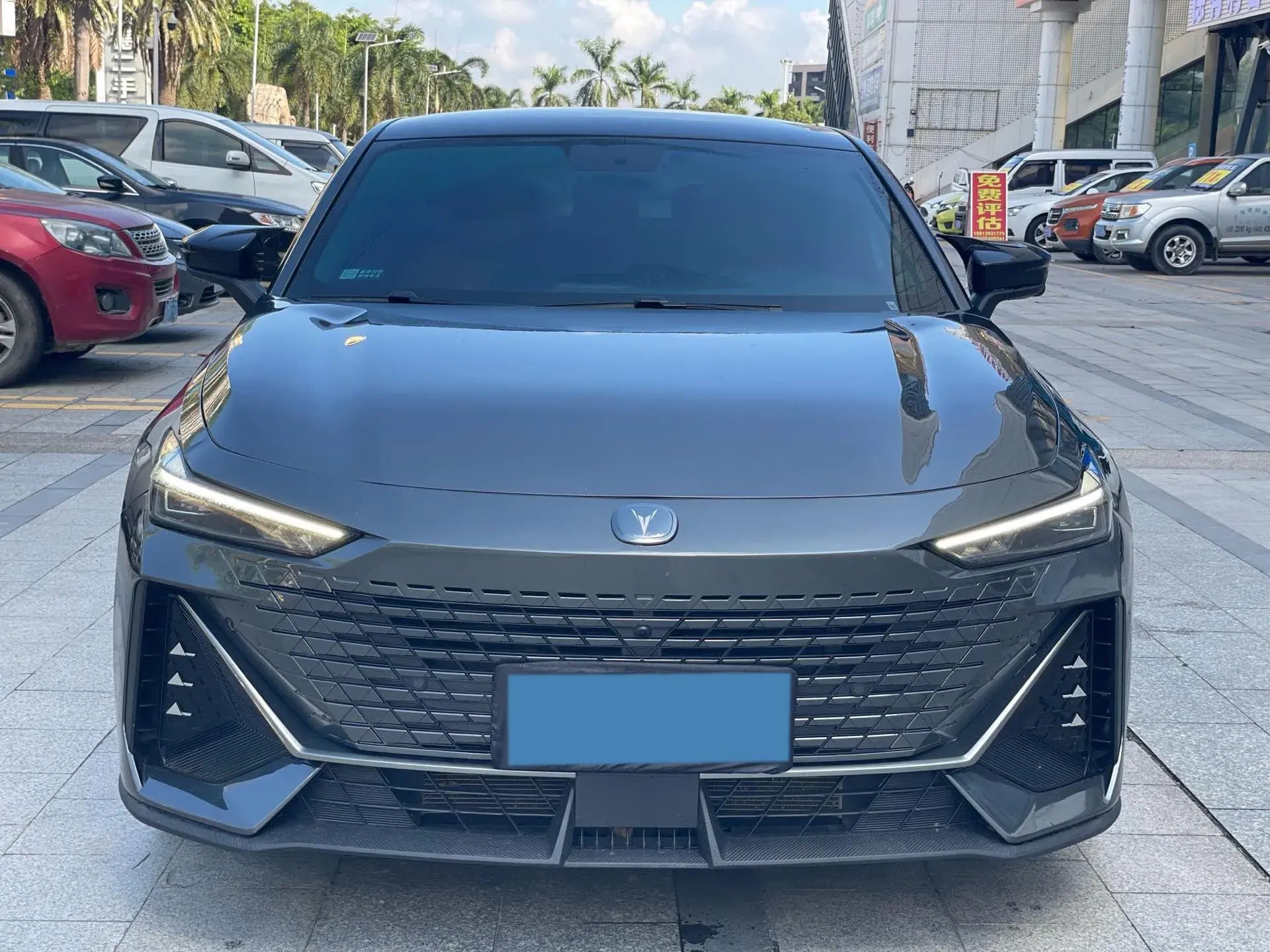 2022 CHANGAN UNI-V thumbnail 2