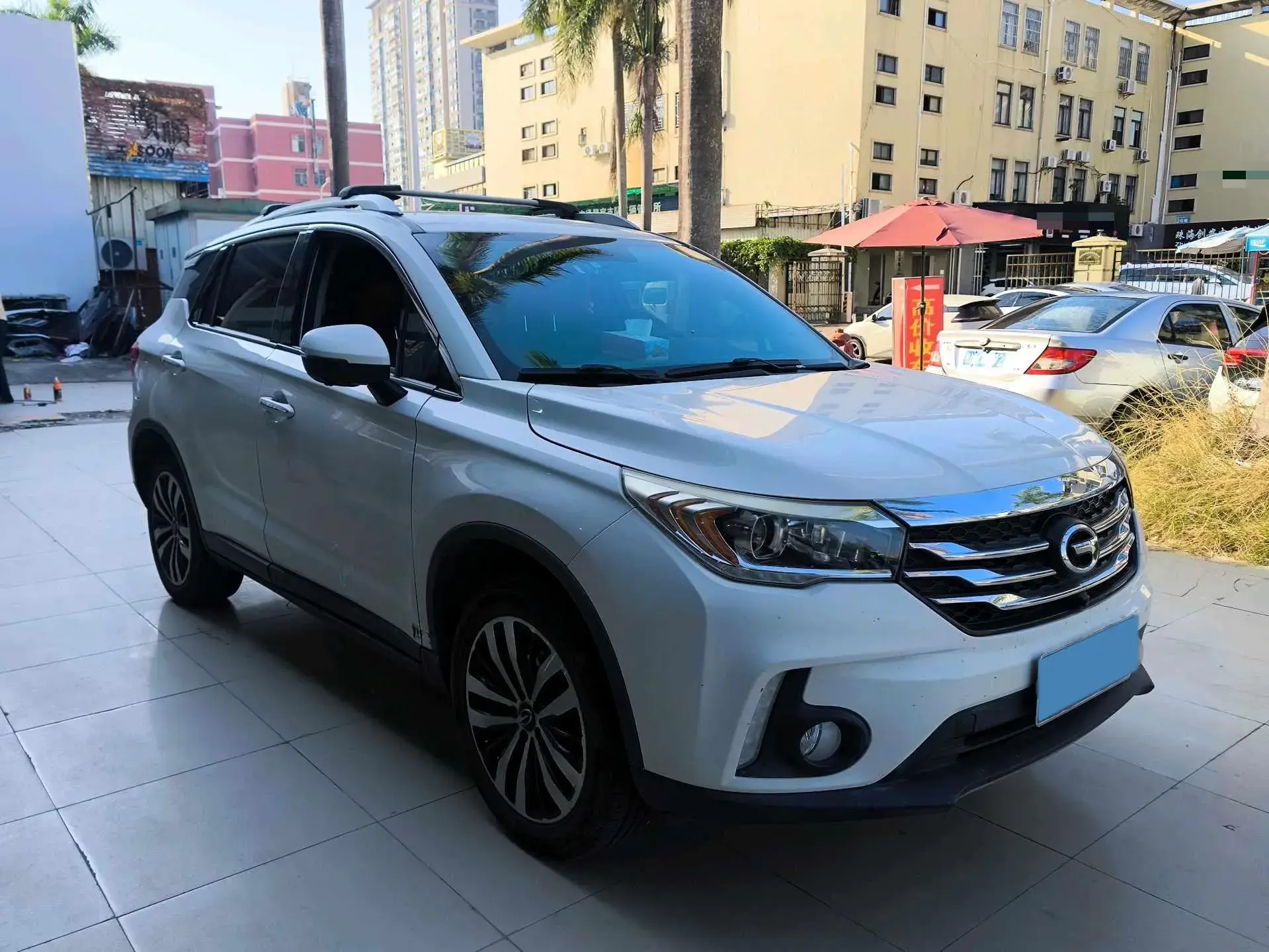 2017 GAC TRUMPCHI thumbnail 3