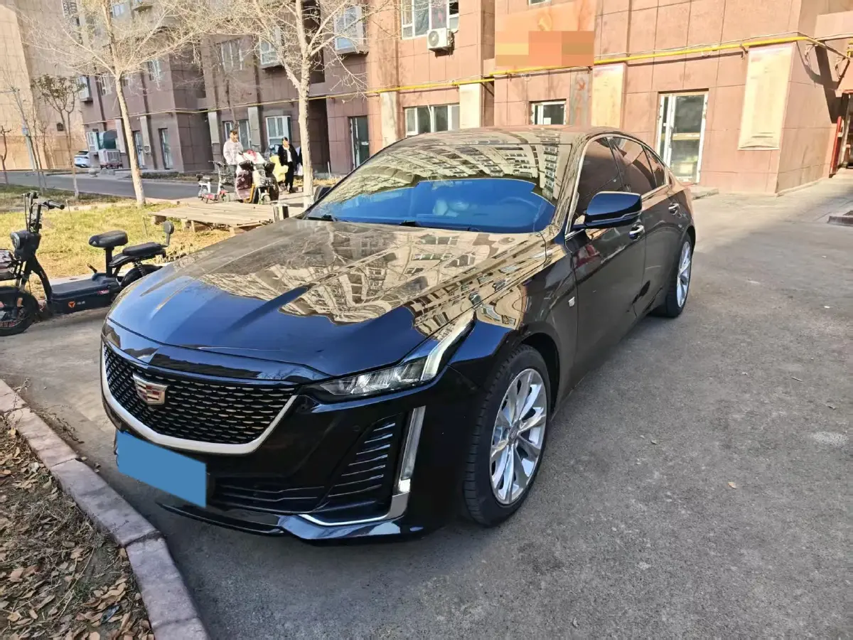 2022 Cadillac CT5 2.0T 237HP L4 10AT