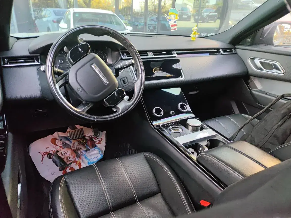 2018 LAND ROVER thumbnail 3