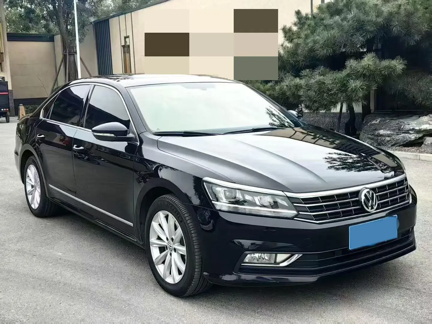 2017 VOLKSWAGEN PASSAT thumbnail 3