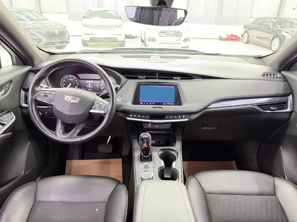 2020 Cadillac XT4 2.0T 241HP L4 9AT,autocango,china used car exporter,china ev exporter,chinese used car exporter,chinese used ev exporter