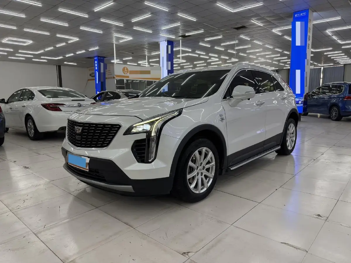 2020 Cadillac XT4 2.0T 241HP L4 9AT