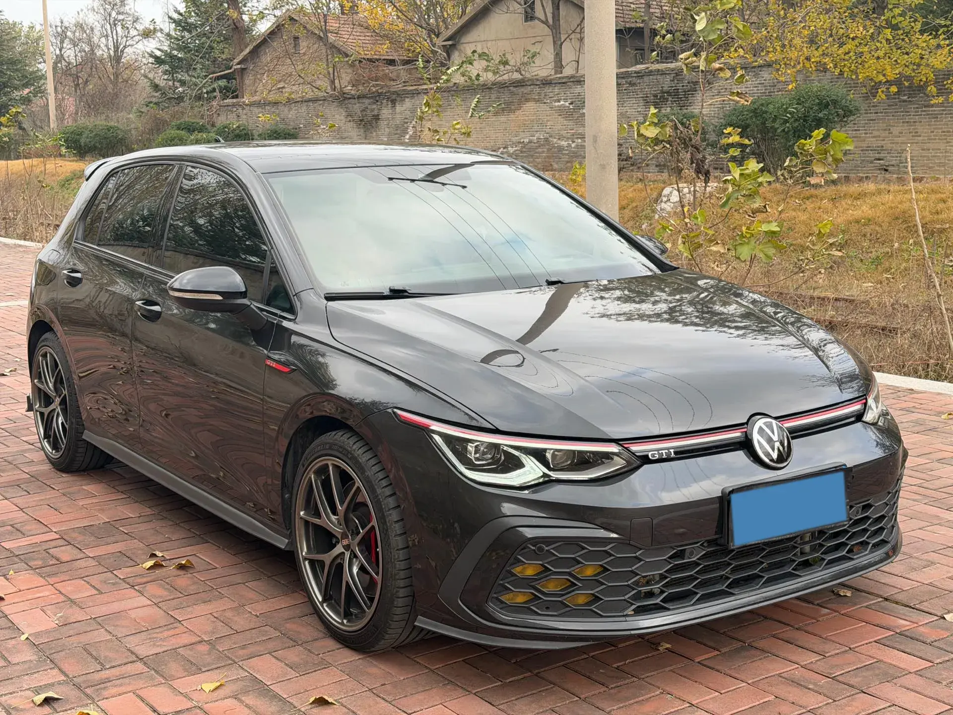 2021 VOLKSWAGEN GOLFGTI thumbnail 3