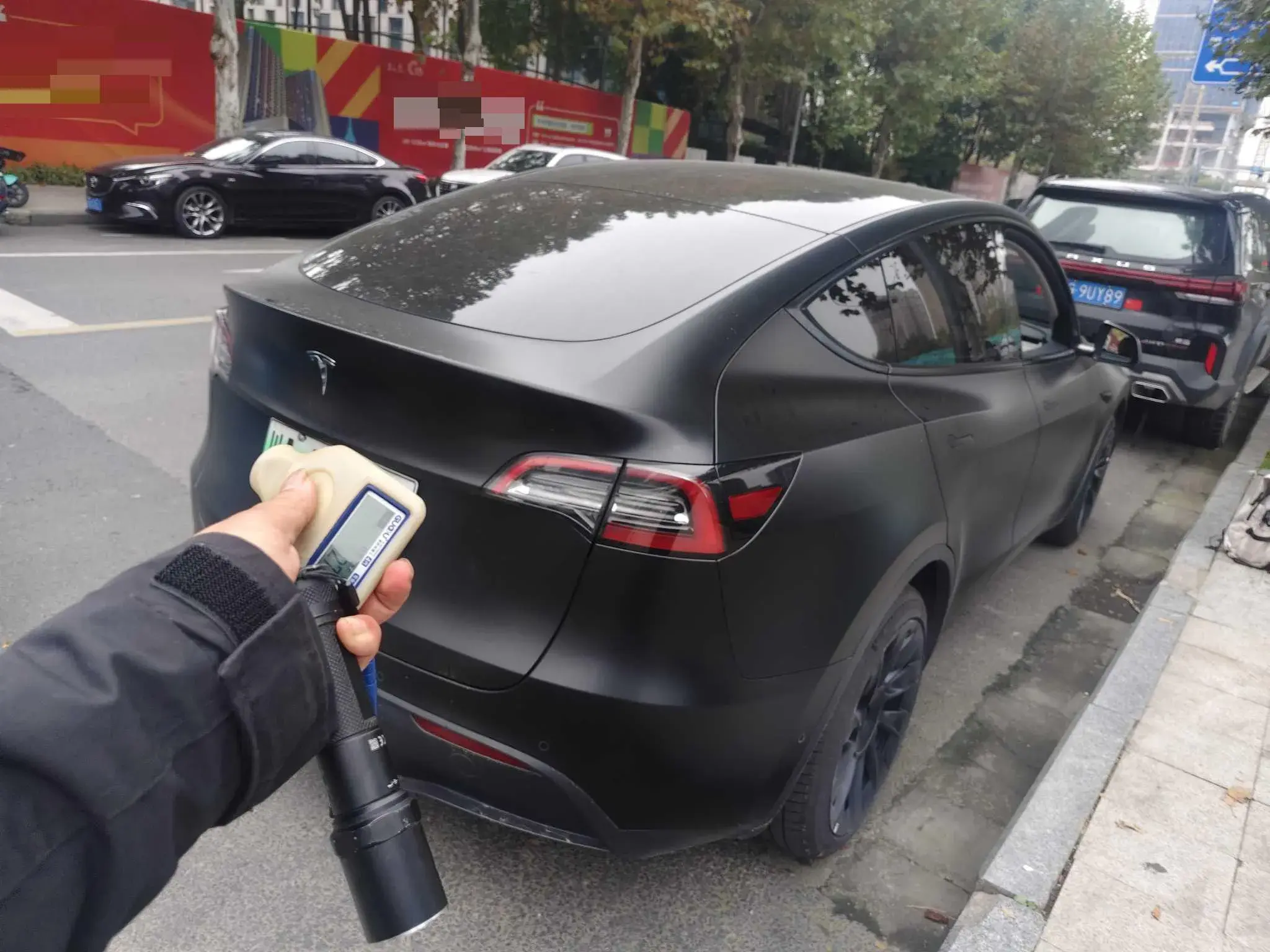 2023 TESLA MODEL thumbnail 3