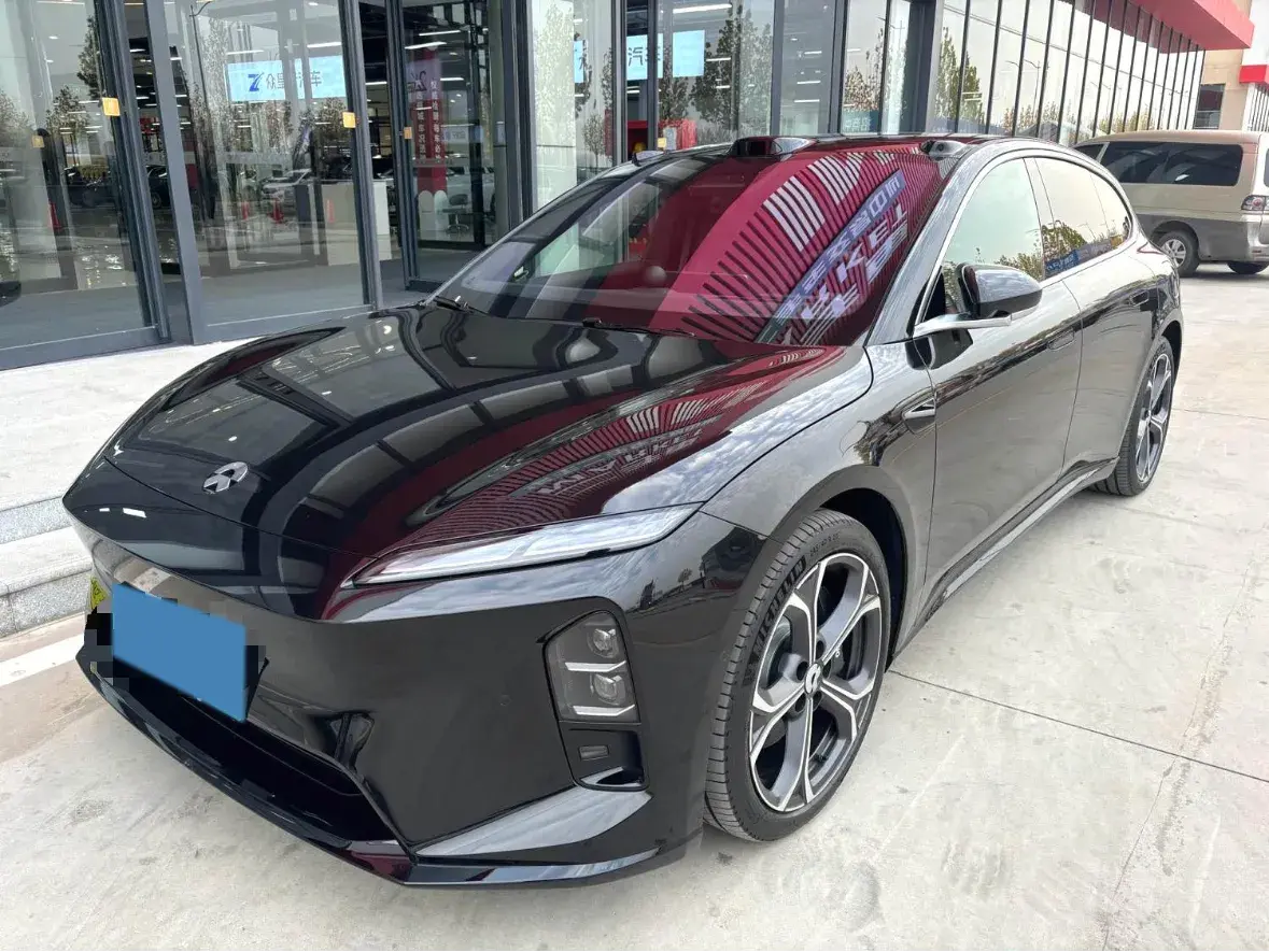 2025 NIO ET5T BEV