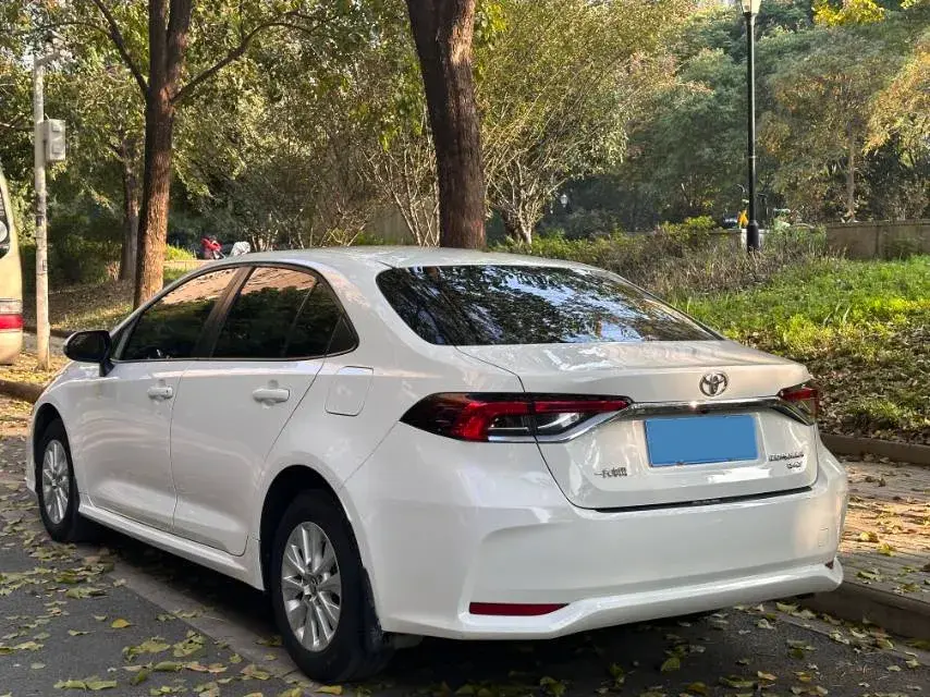 2021 TOYOTA COROLLA thumbnail 4