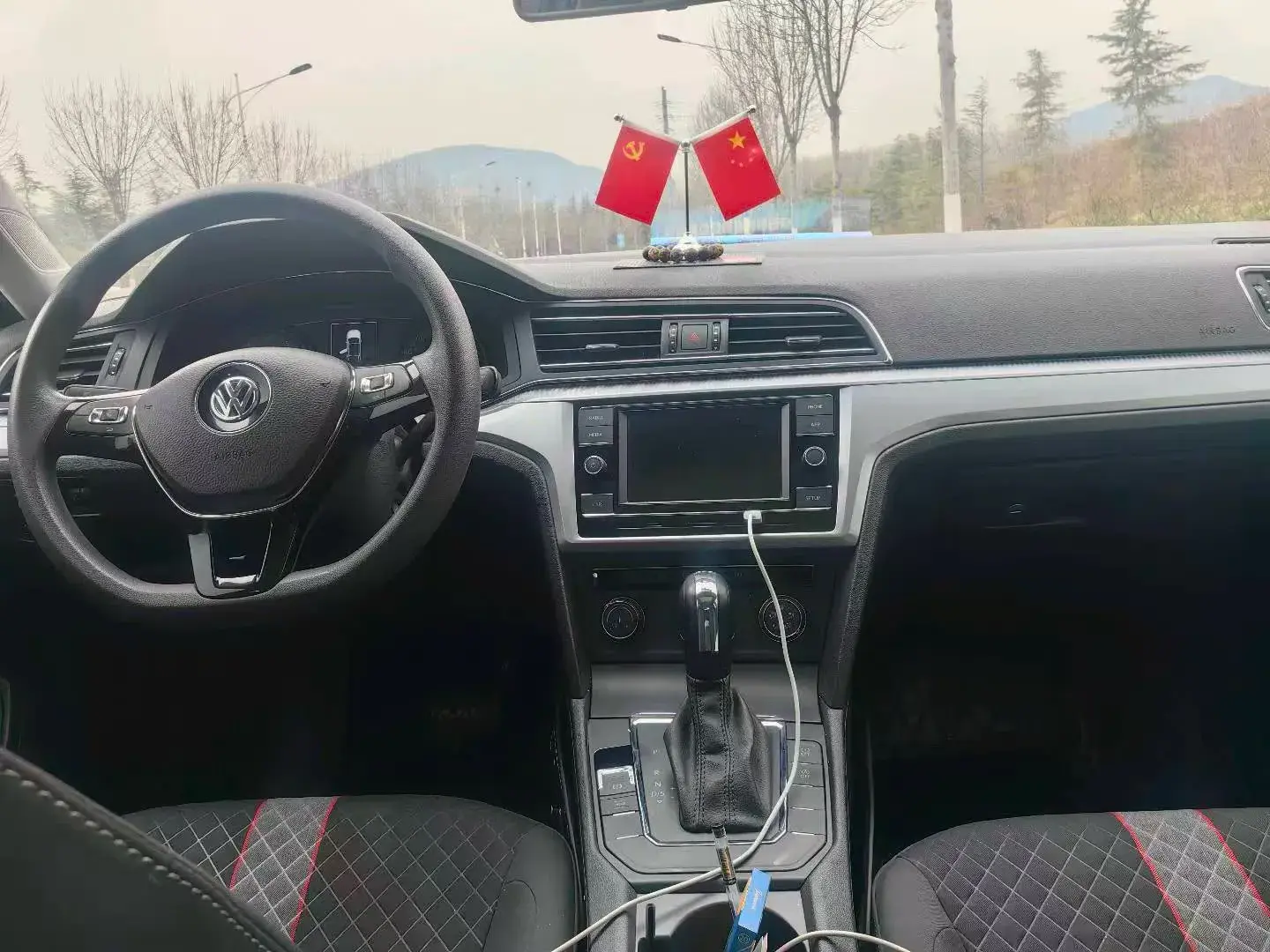 2019 VOLKSWAGEN LAMANDO thumbnail 4