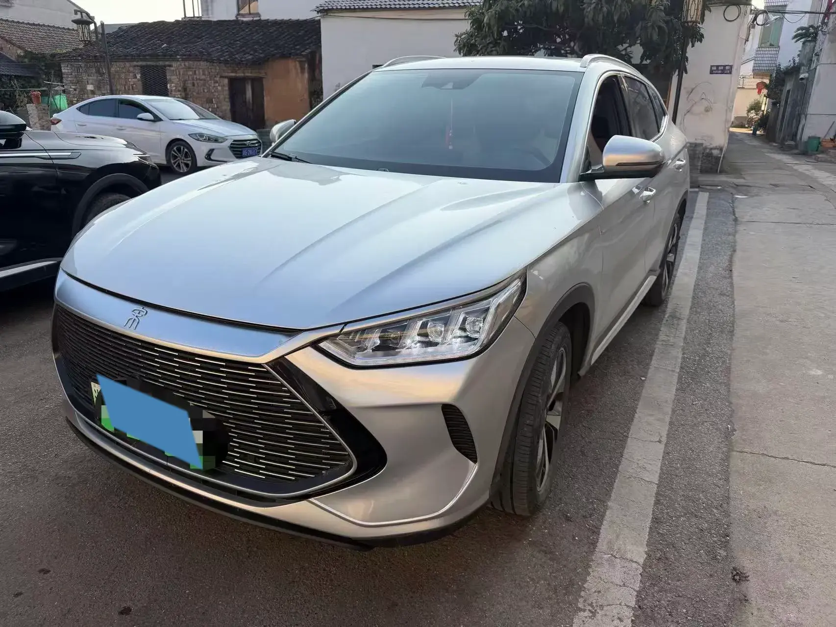 2022 BYD SONG view 1