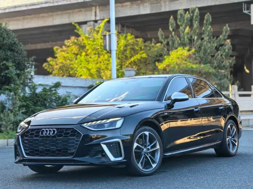 2020 AUDI A4L view 1