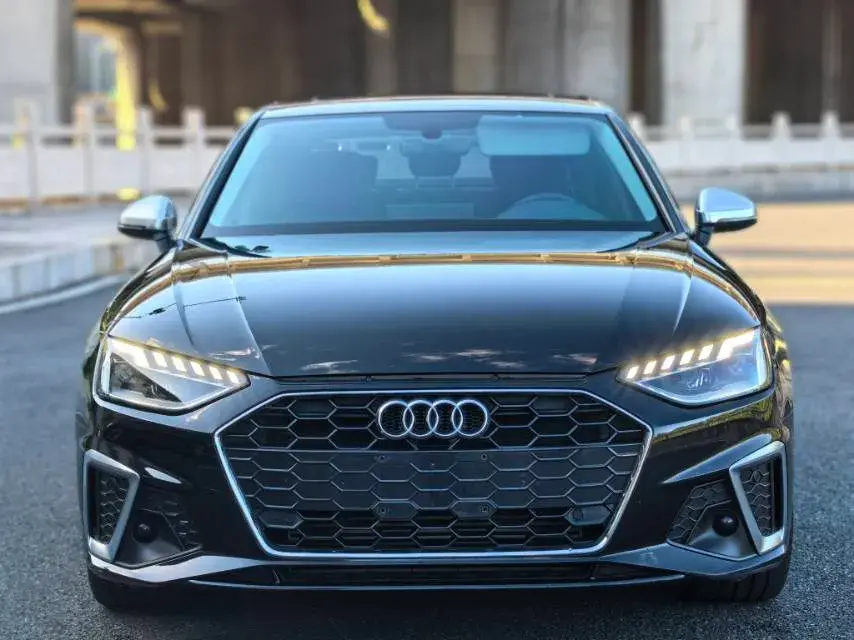 2020 AUDI A4L thumbnail 2