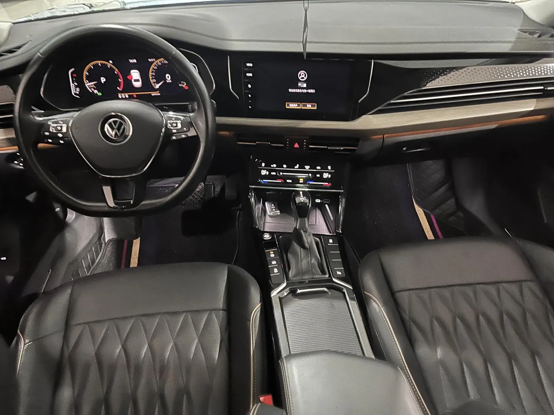 2021 VOLKSWAGEN PASSAT thumbnail 3