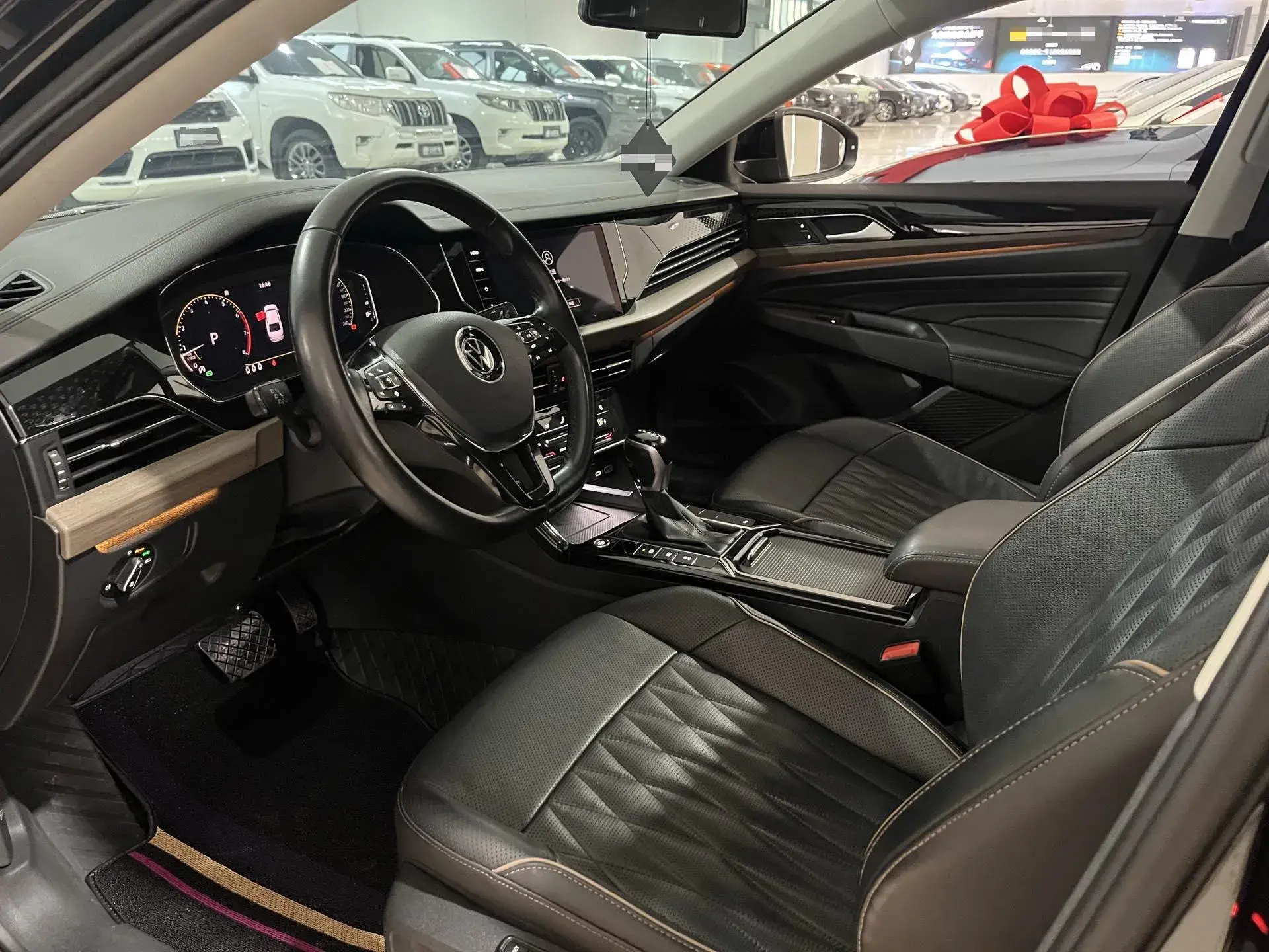 2021 VOLKSWAGEN PASSAT thumbnail 4