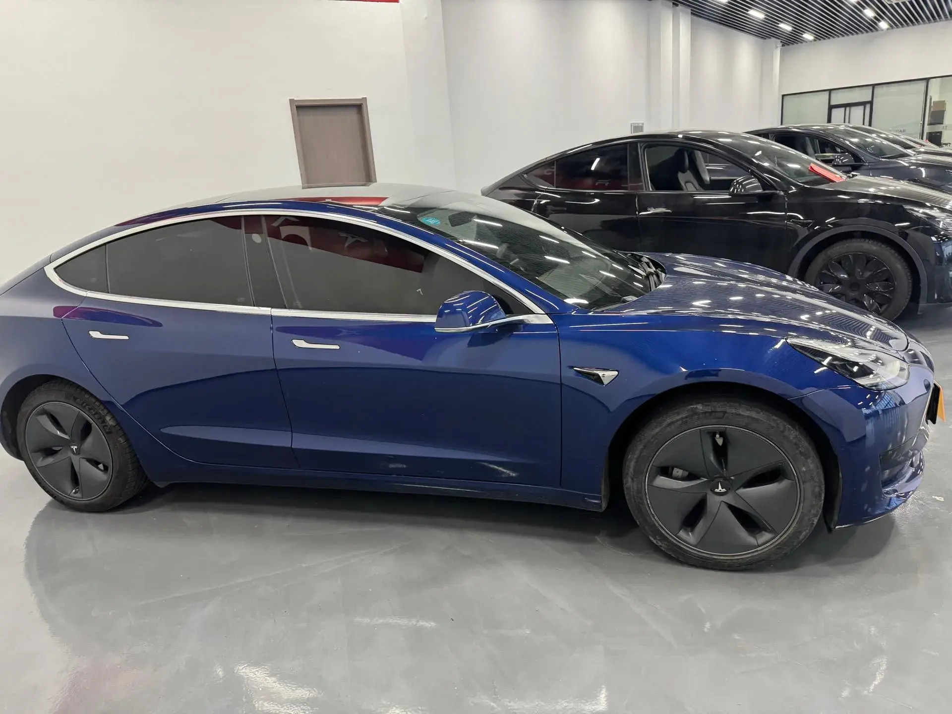 2020 TESLA MODEL thumbnail 3