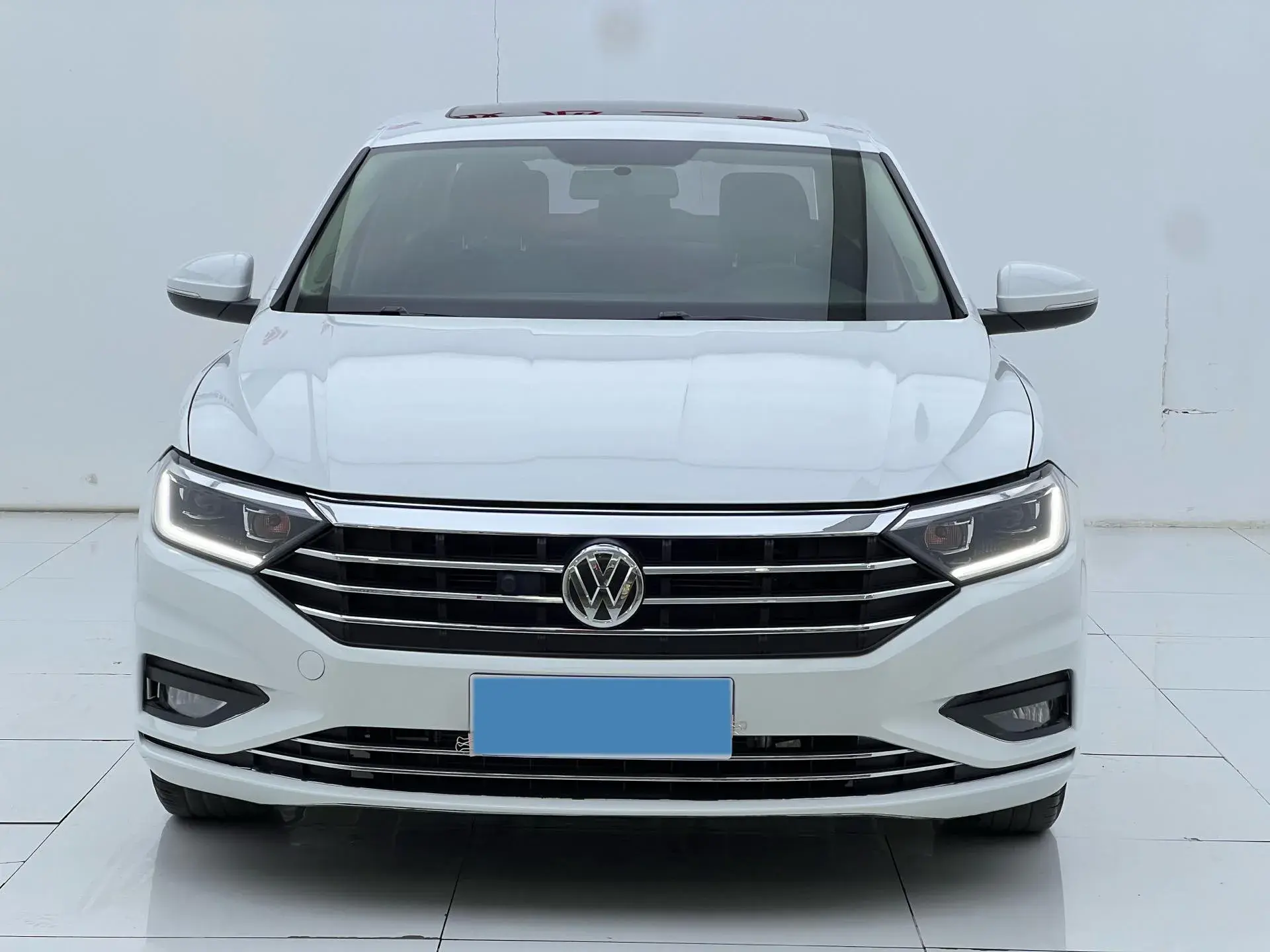 2020 VOLKSWAGEN SAGITAR thumbnail 2