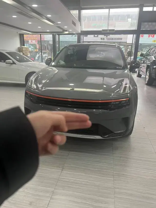 2020 LYNK&CO 06 thumbnail 2