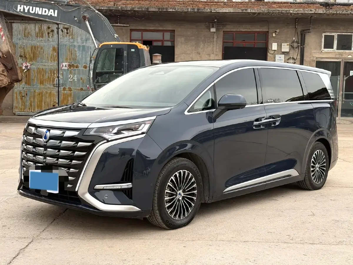 2022 Denza D9 1.5T 139HP L4 E-CVT PHEV 40.06KWH