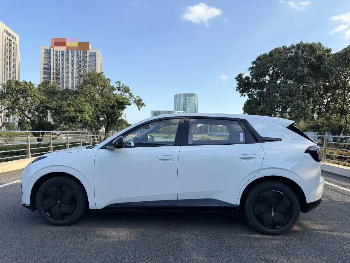 2025 ARCFOX T1 BEV,autocango,china used car exporter,china ev exporter,chinese used car exporter,chinese used ev exporter