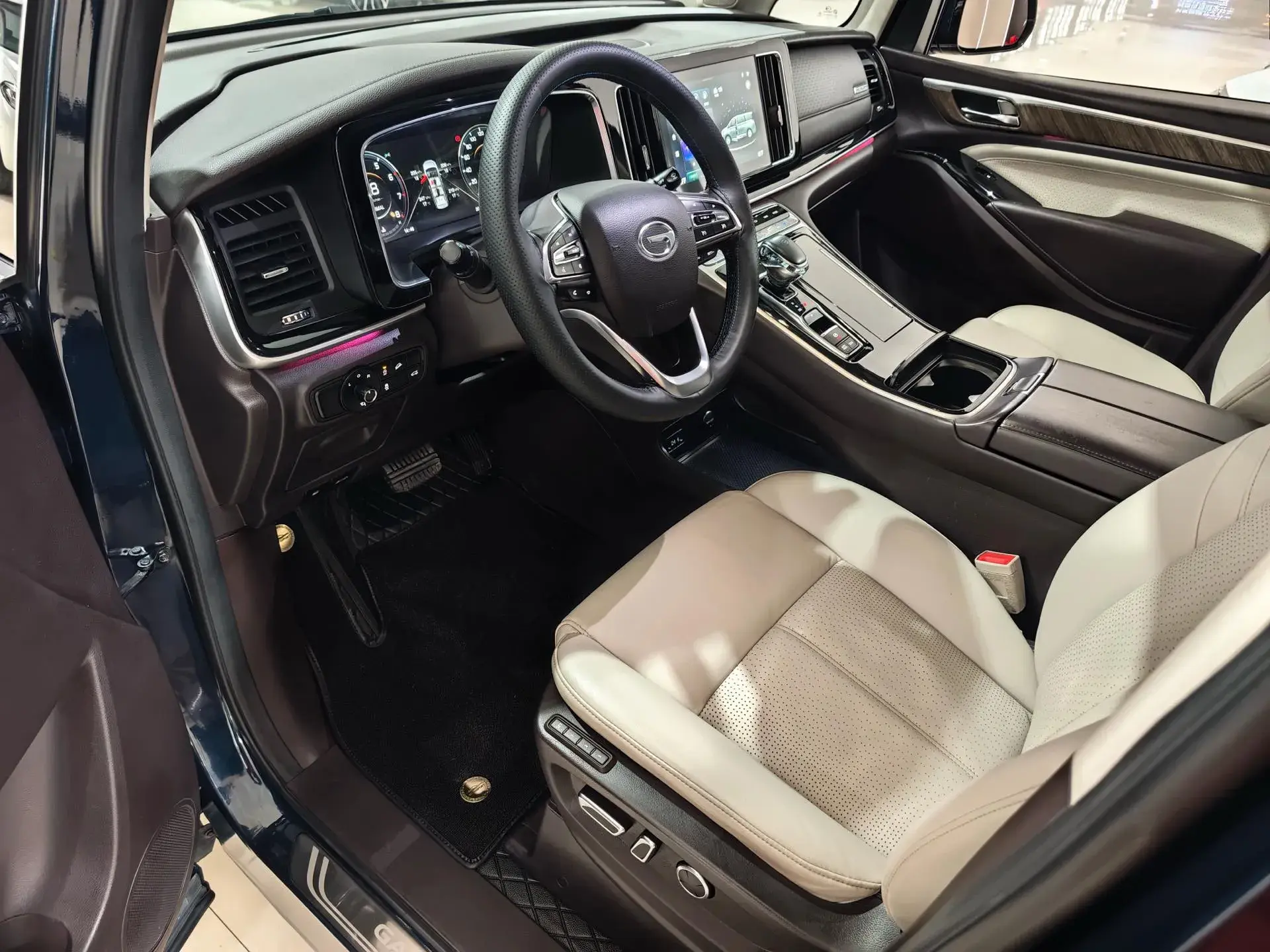 2021 GAC TRUMPCHI thumbnail 2