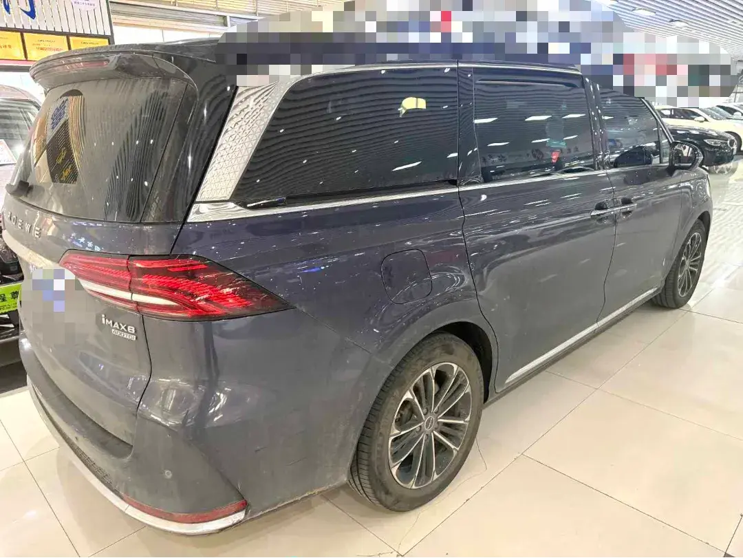 2022 ROEWE IMAX8 thumbnail 4