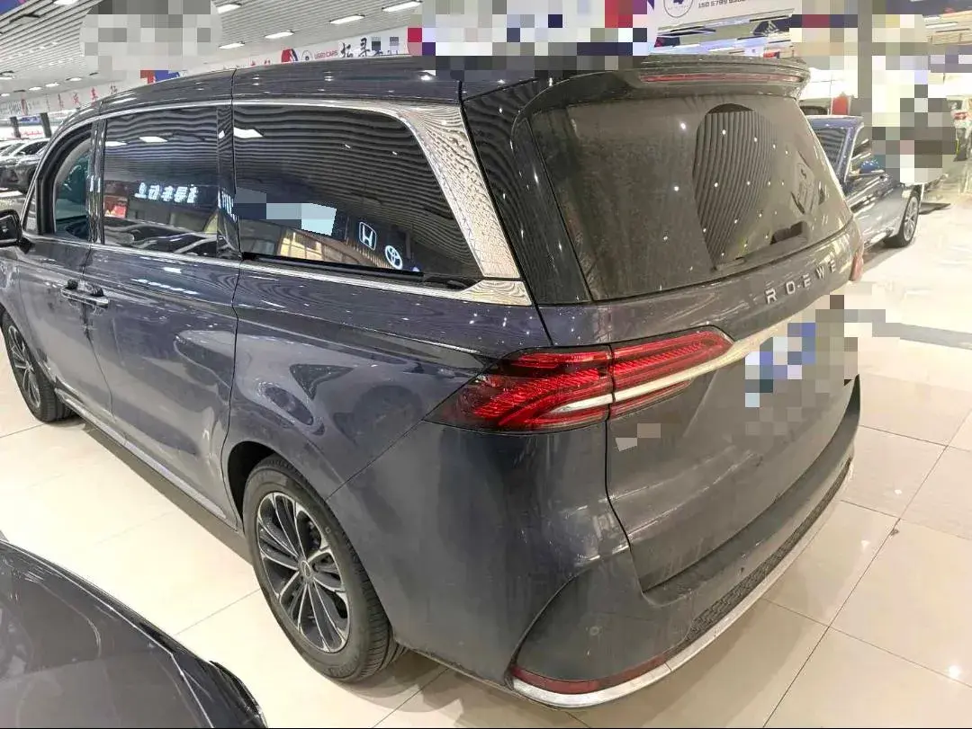 2022 ROEWE IMAX8 thumbnail 2