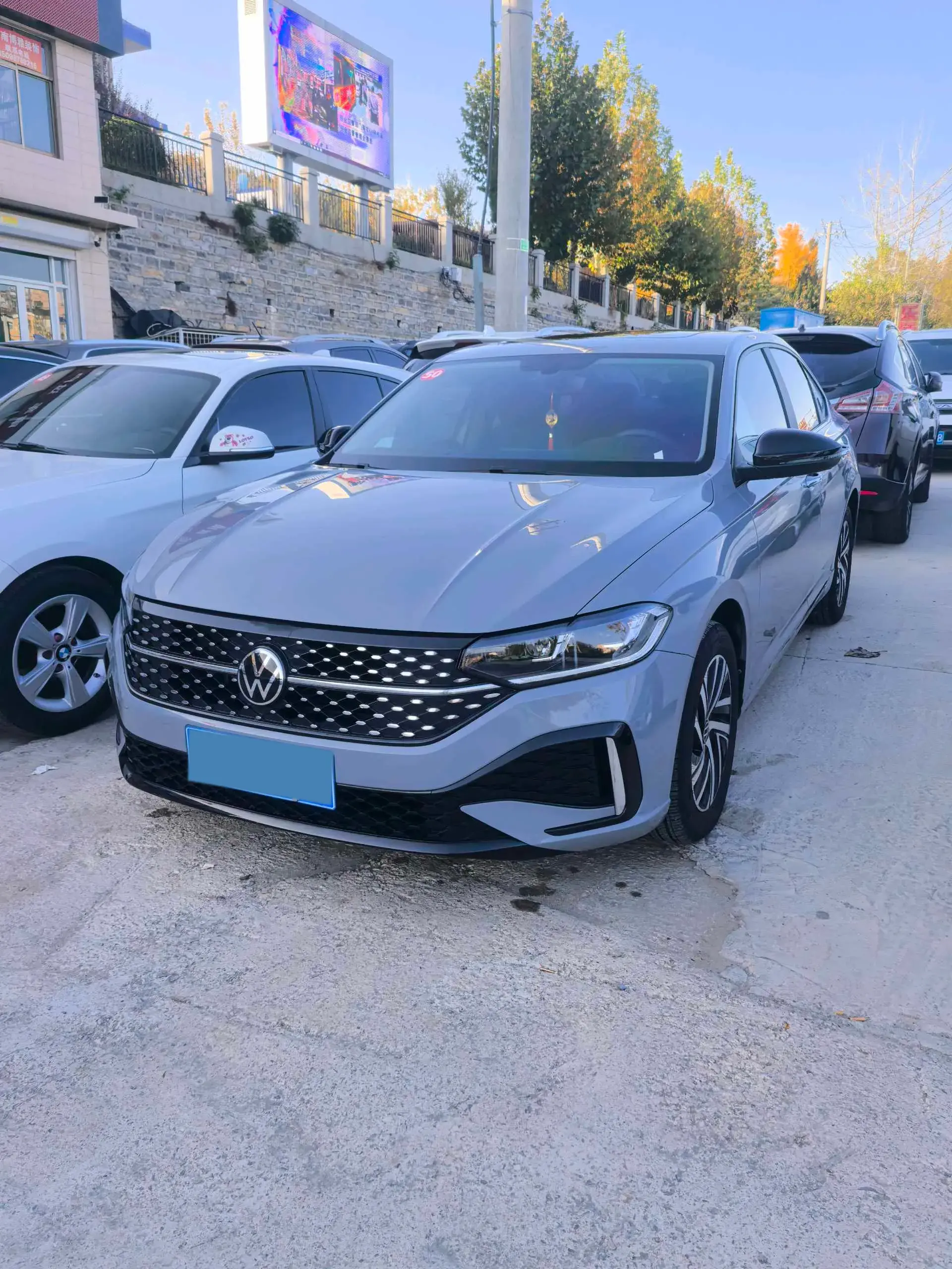 2023 VOLKSWAGEN LAVIDA view 1