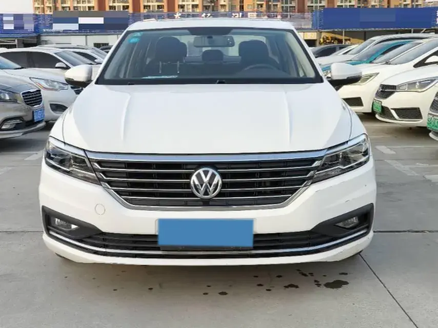 2018 VOLKSWAGEN LAVIDA thumbnail 2