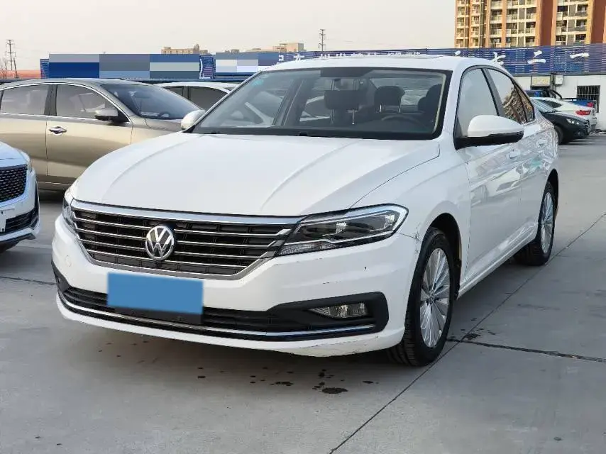2018 VOLKSWAGEN LAVIDA view 1