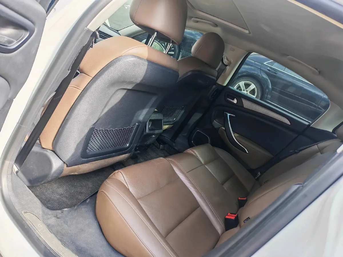 2017 Citroen C5 1.8T 204HP L4 6AT,autocango,china used car exporter,china ev exporter,chinese used car exporter,chinese used ev exporter