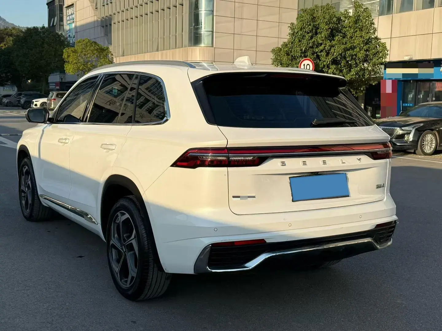 2021 GEELY MONJARO thumbnail 4