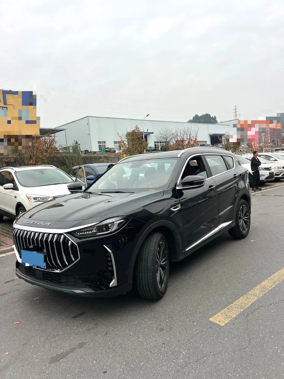 2023 JETOUR X70 view 1