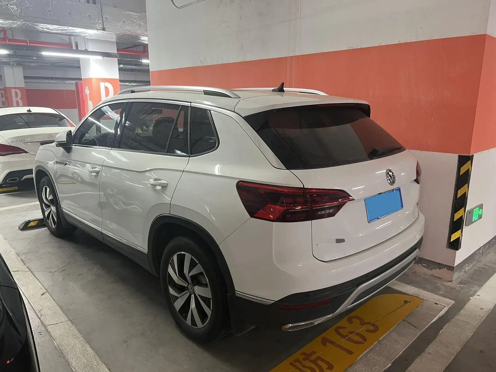 2020 VOLKSWAGEN TAYRON thumbnail 2