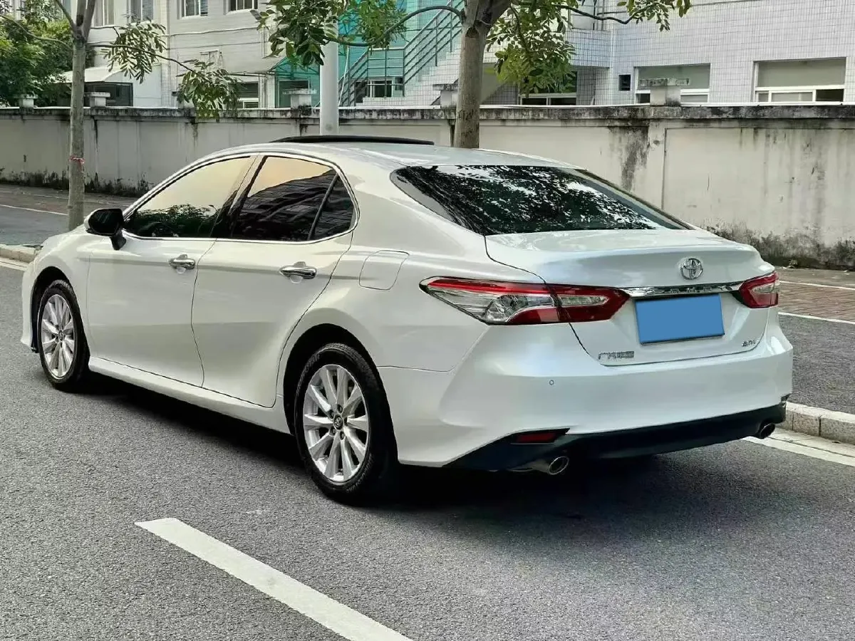 2021 Toyota Camry 2.5L 209HP L4 8AT,autocango,china used car exporter,china ev exporter,chinese used car exporter,chinese used ev exporter