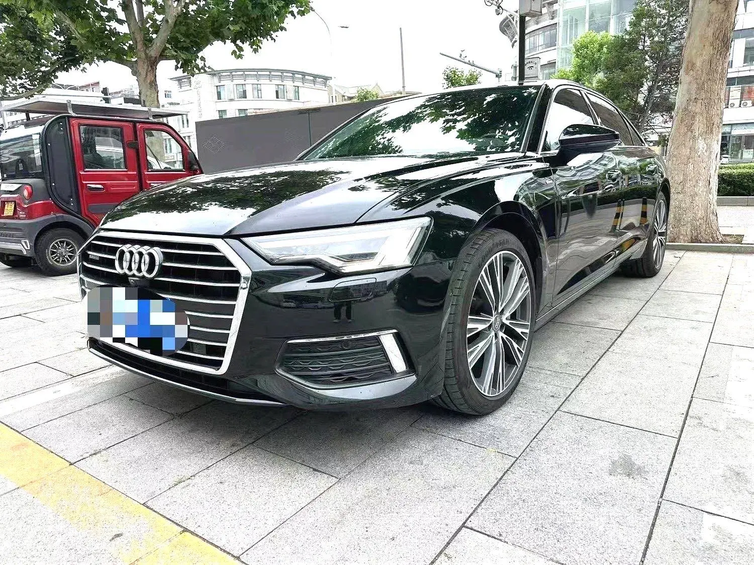 2021 AUDI A6L view 1