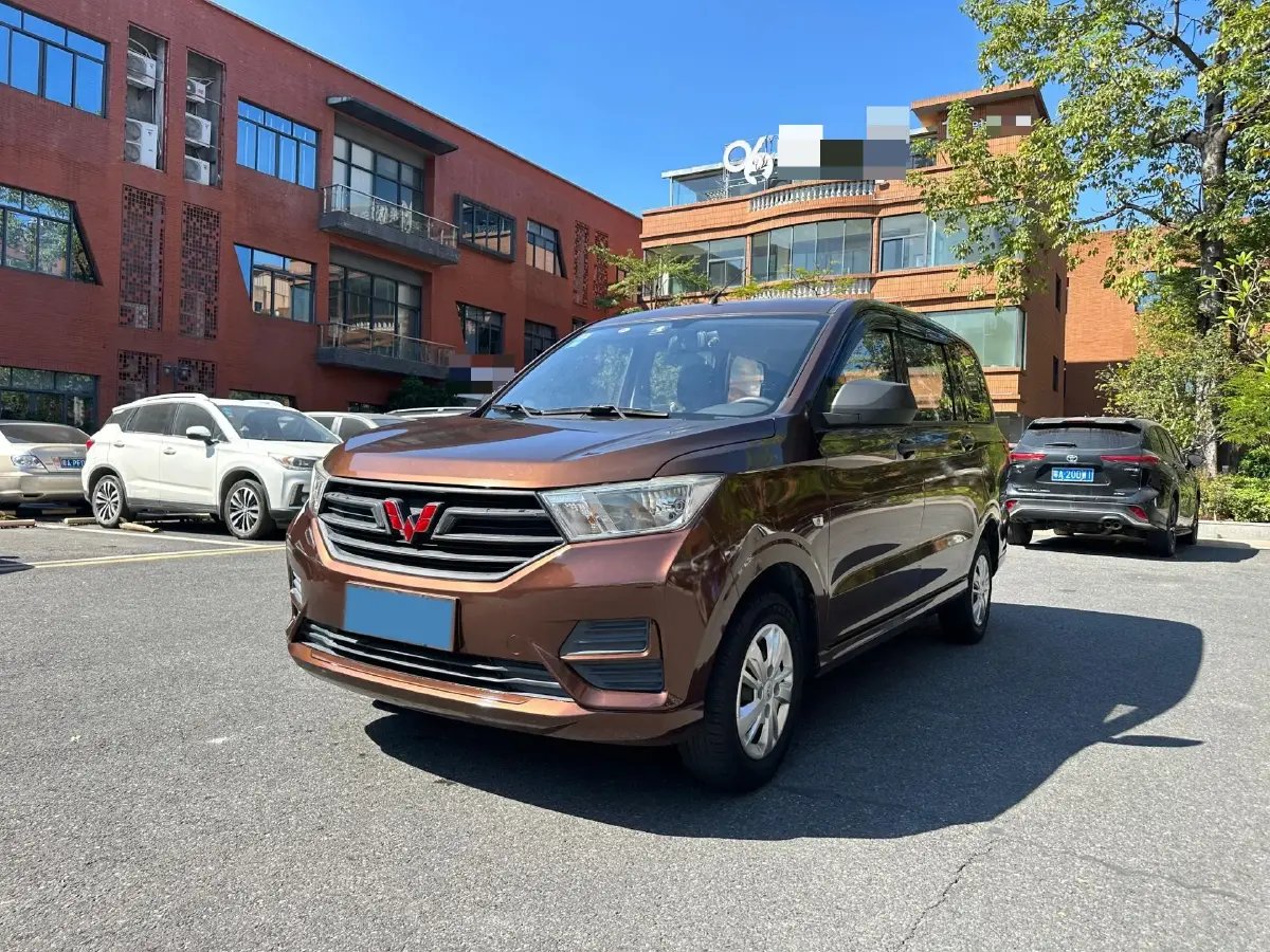 2019 WuLing HongGuang 1.5L 105HP L4 5MT