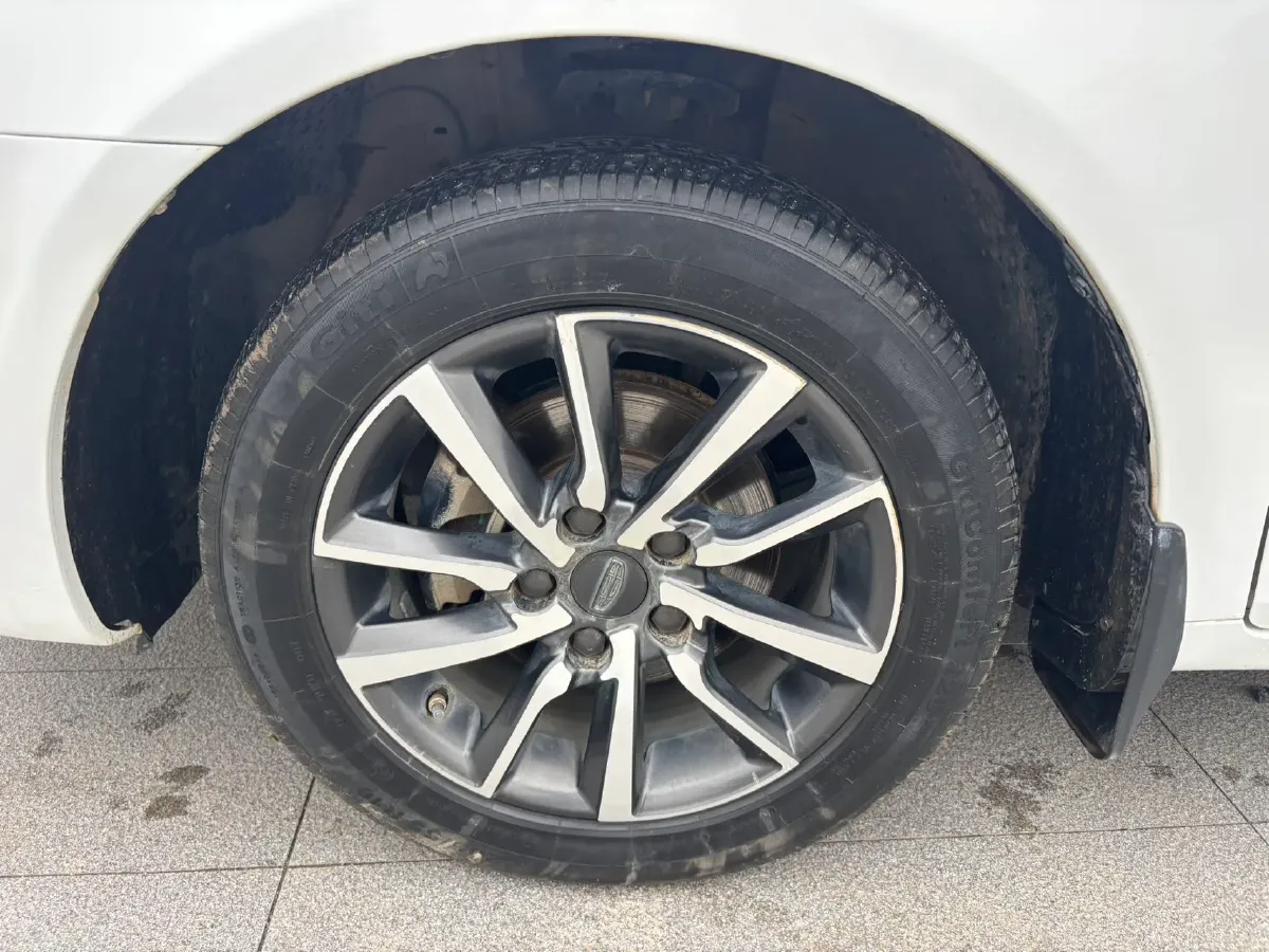 2020 Geely Emgrand 1.5L 109HP L4 5MT,autocango,china used car exporter,china ev exporter,chinese used car exporter,chinese used ev exporter