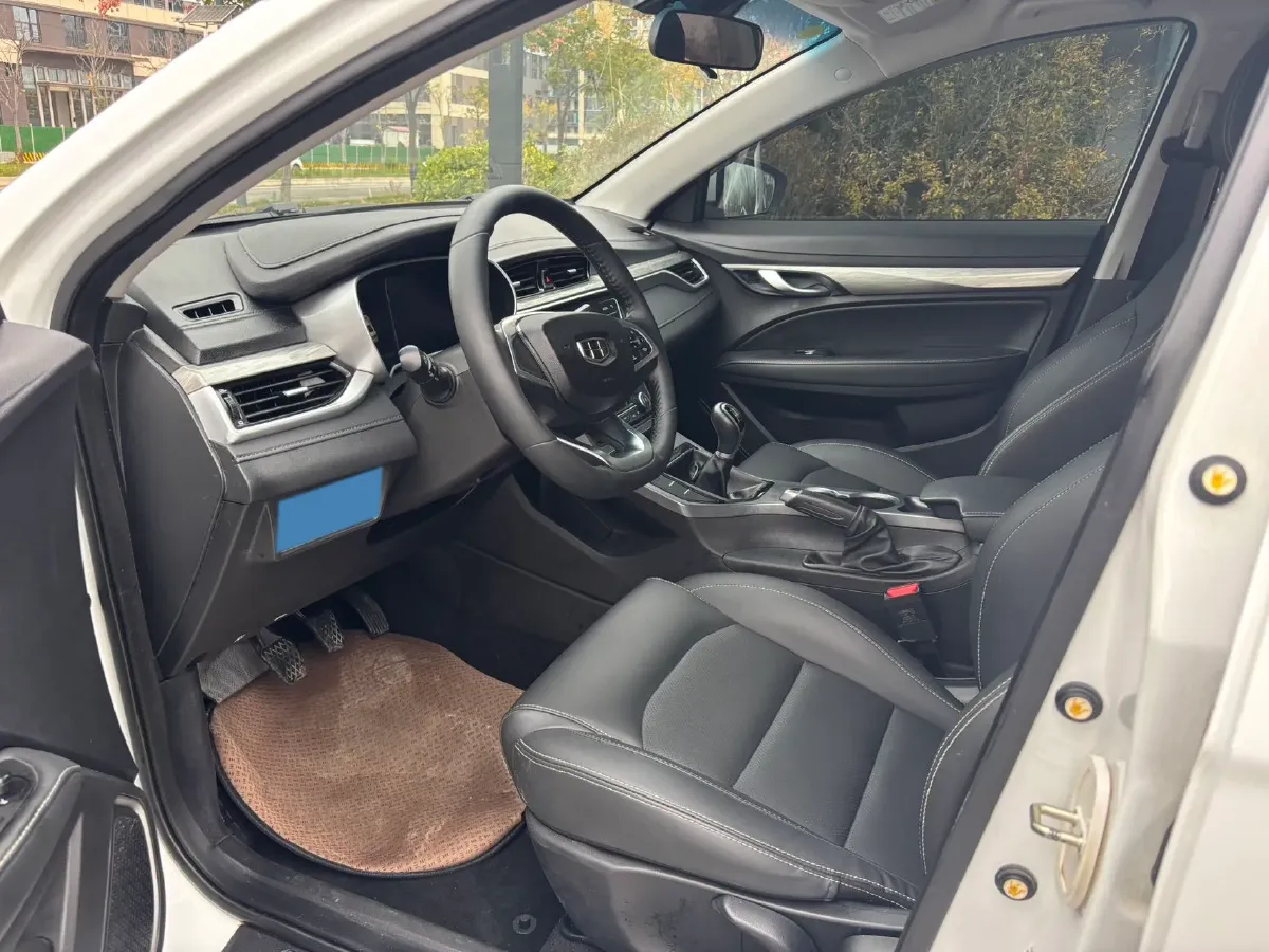 2020 Geely Emgrand 1.5L 109HP L4 5MT,autocango,china used car exporter,china ev exporter,chinese used car exporter,chinese used ev exporter