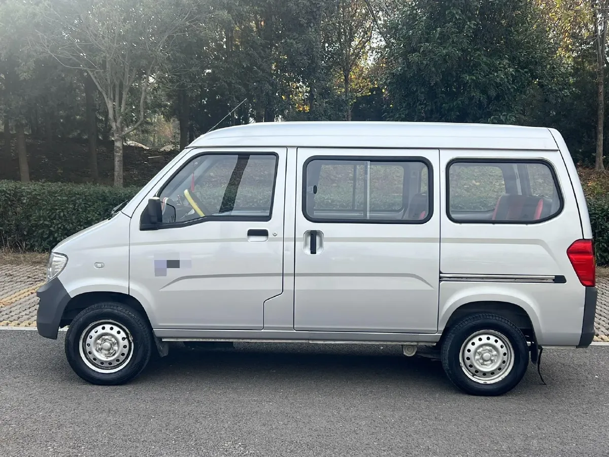 2020 WuLing ZhiGuang 1.2L 76HP L4 5MT,autocango,china used car exporter,china ev exporter,chinese used car exporter,chinese used ev exporter