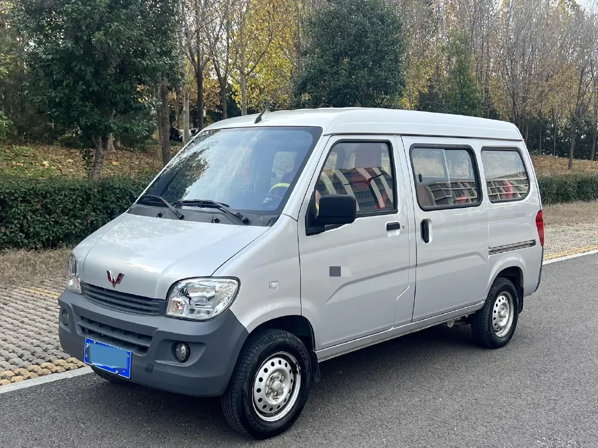 2020 WuLing ZhiGuang 1.2L 76HP L4 5MT