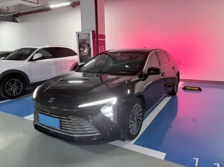 2023 Buick Larcosse 2.0T 237HP L4 9AT