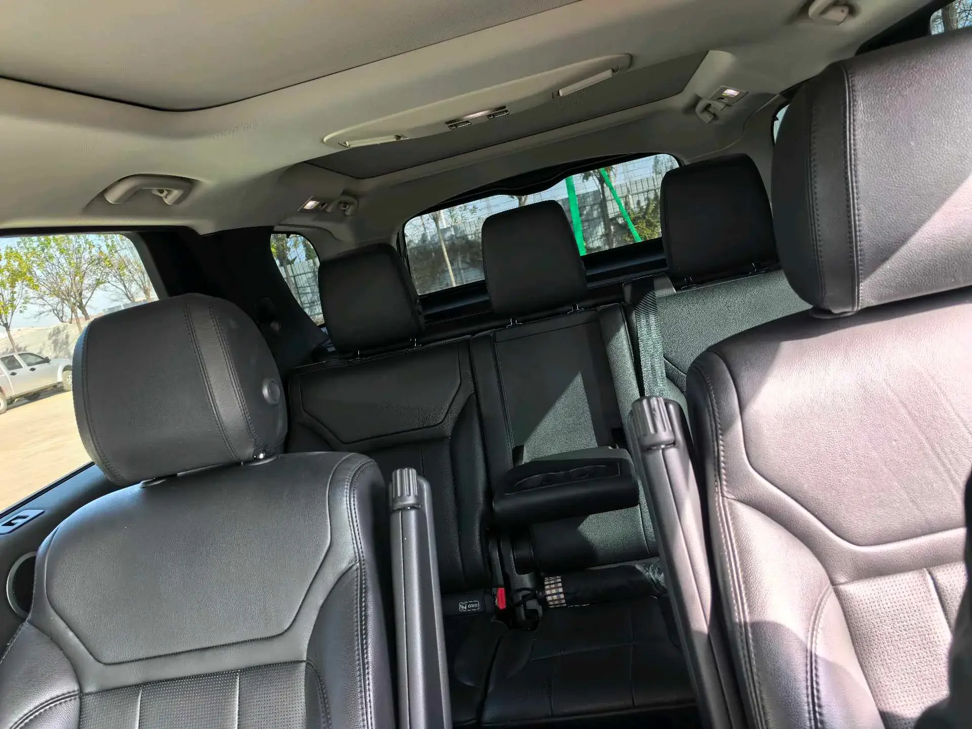 2020 LAND ROVER thumbnail 3