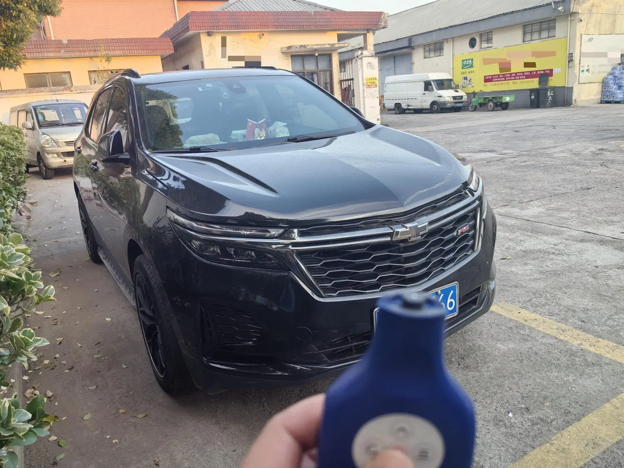 2021 CHEVROLET EQUINOX thumbnail 3