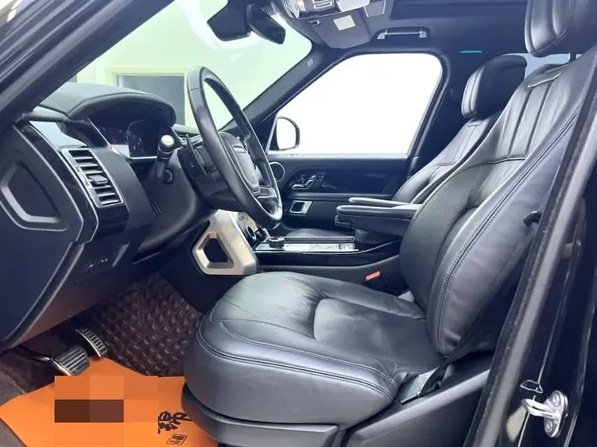 2020 LAND ROVER thumbnail 4