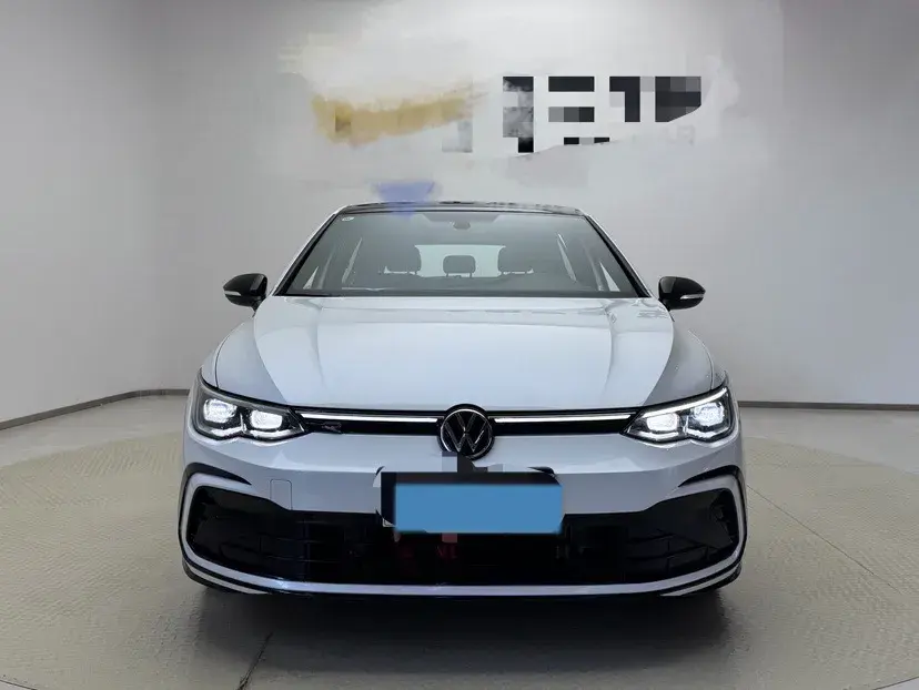 2023 VOLKSWAGEN GOLF thumbnail 2