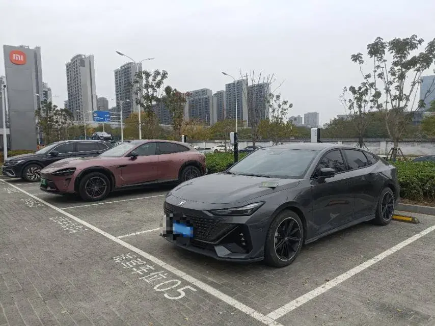 2022 ChangAn UNI-V 1.5T 188HP L4 7DCT