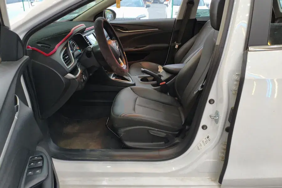 2021 BUICK EXCELLE thumbnail 4