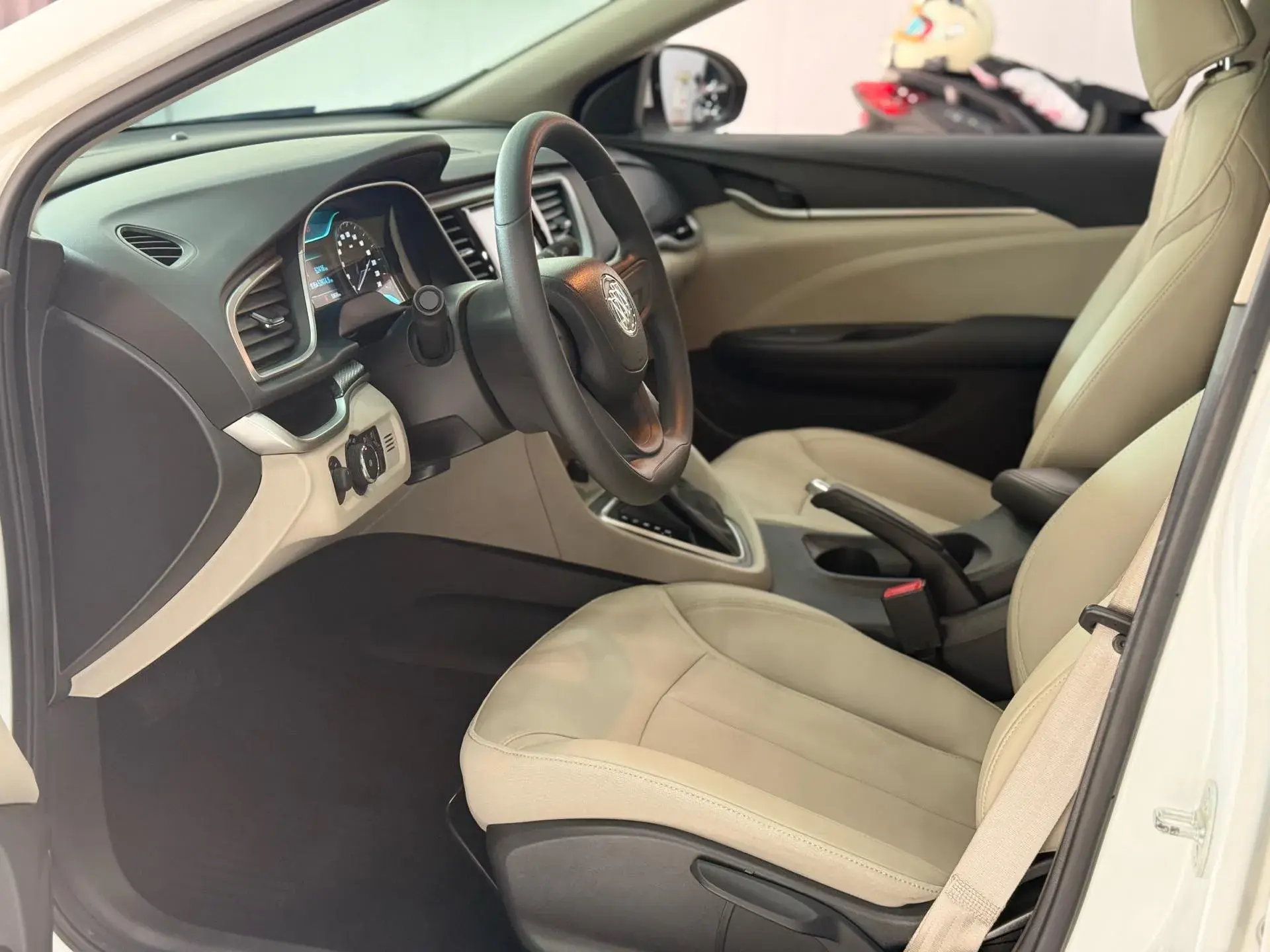 2020 BUICK REGAL thumbnail 4