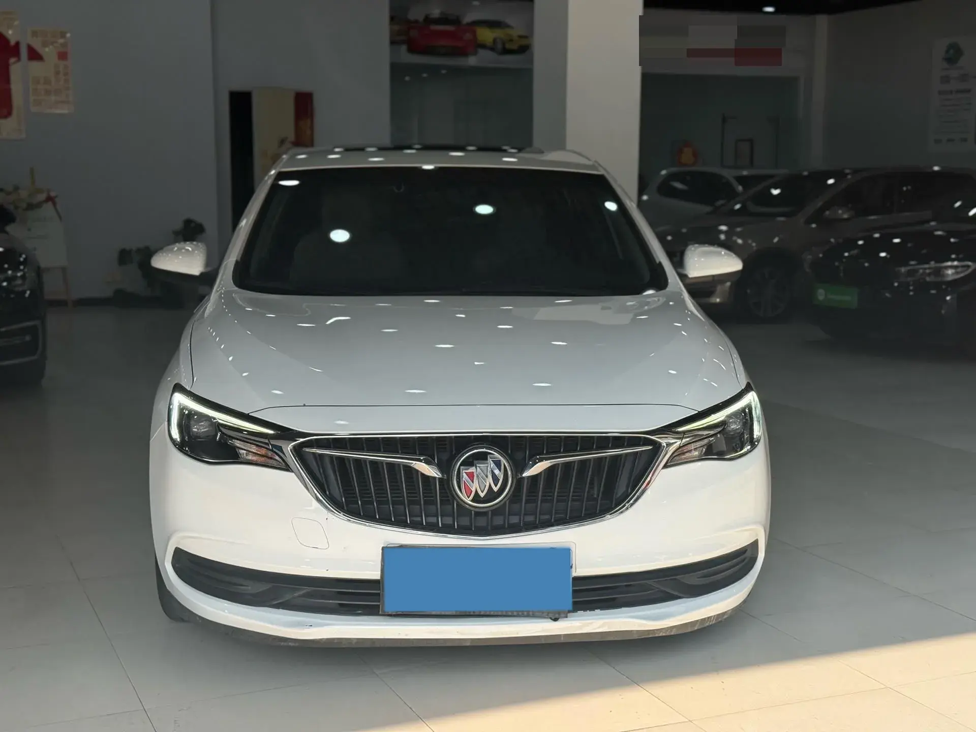 2020 BUICK REGAL thumbnail 3